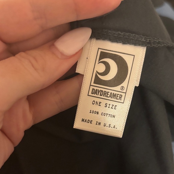 Daydreamer Grateful Dead Graphic Tee - Picture 5 of 5